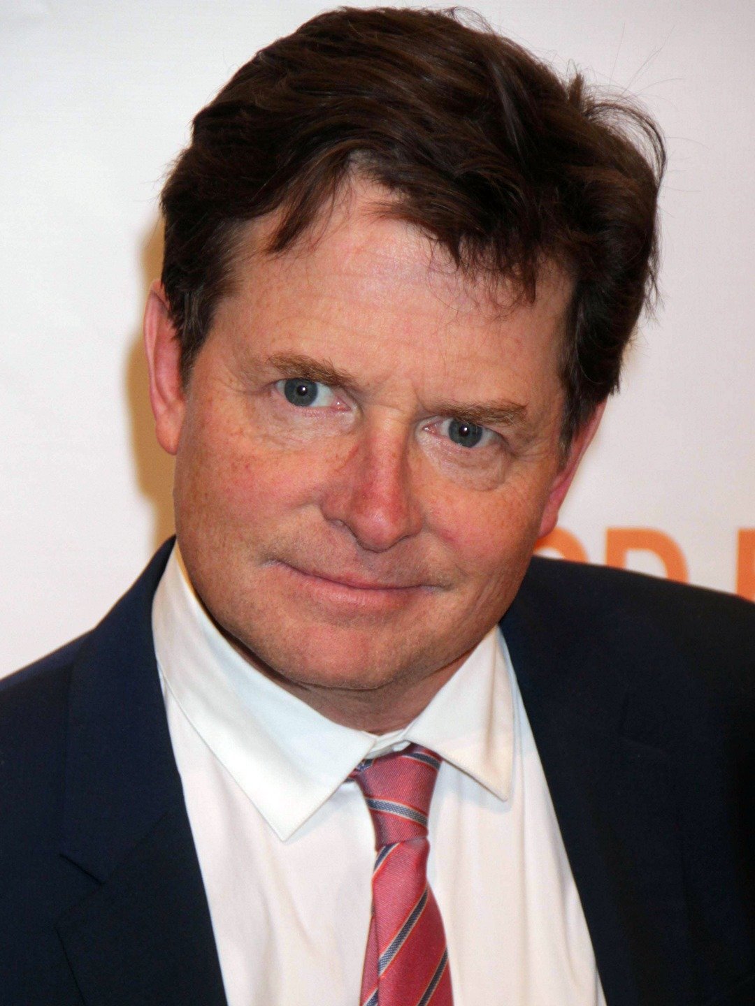 How tall is Michael J Fox?